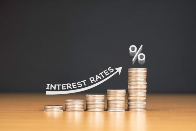 Demystifying Finance: How Understanding Interest Rates Can Enhance Your Savings Journey