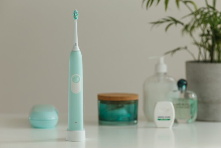 The Essential Guide to Choosing the Best Electric Toothbrush for Optimal Dental Health