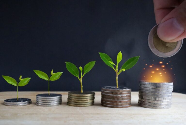 Cents and Sensibility: The Compounding Power of Saving Small Amounts